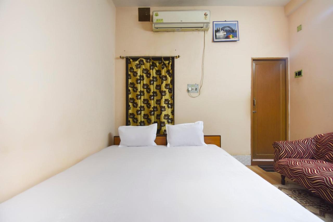 Spot On 48582 Monalisa Lodge Bānkura Rum bild